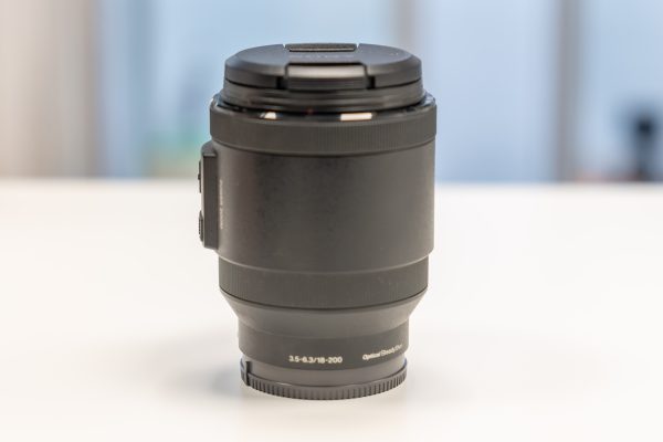 Sony E PZ 18–200 mm F3.5–6.3 OSS